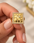 anillo de nud cuadrado super elegante para salidas y solido
